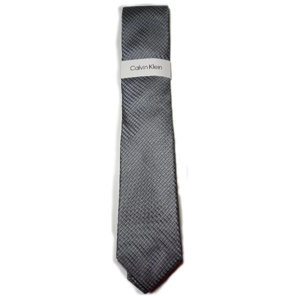 Calvin Klein Men’s Gray Silk Blend Tie NWT Designer Office Business Wedding